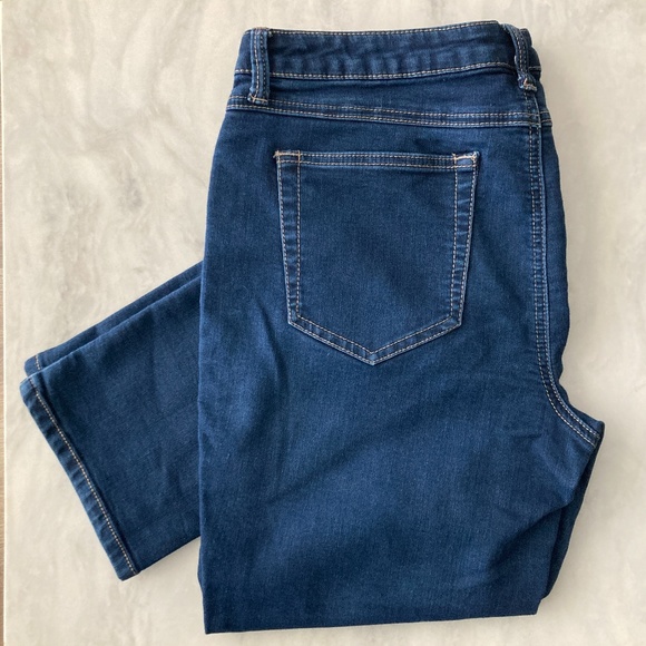 Leo Nicole Jeans Women with decorative buttons - Picture 1 of 7